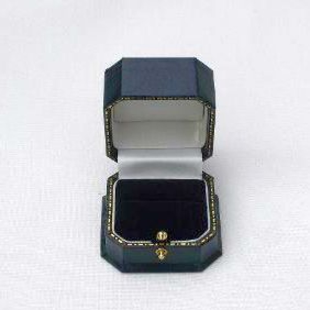 Hand Made Traditional ring case Just Brothers & Co.